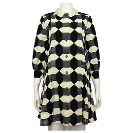 Gucci Vestido de seda plisado con estampado óptico para mujer Multicolor