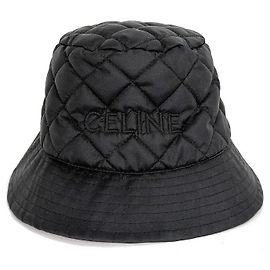 Céline Bucket Hat aus gestepptem Nylon mit besticktem Logo Schwarz Schwarz