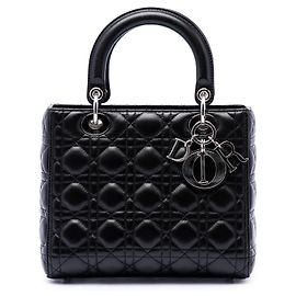 Lady Dior en agneau noir cannage taille Medium Noir