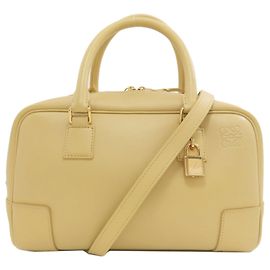 Bolsa Loewe Amazona 23 em couro de bezerro Amarelo