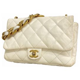 Bolso de hombro Chanel Matelassé Chain en blanco Blanco