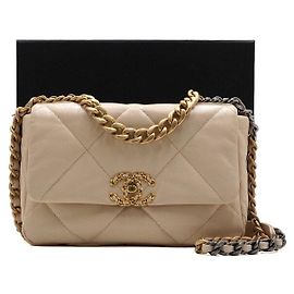 Chanel Sac Tote Flapbag e Bolsa Transversal com Aba Preto
