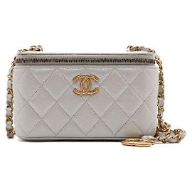 Chanel Necessaire de Cosméticos Caviar Cinza Pérola com Corrente Dourada Marrom