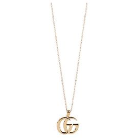 Gucci Colar com pingente GG Marmont Dourado