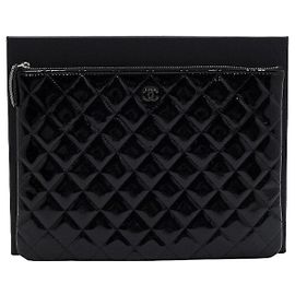 Chanel Black Patent Leather Silver CC Classic New Medium Clutch Bag Black