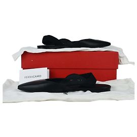 Salvatore Ferragamo Bownia Slingback Rot