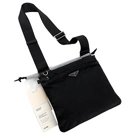 Prada Mini borsa messenger a tracolla in nylon con logo triangolare Nero