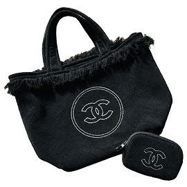 Sac Cabas Chanel em Tecido Acolchoado e Pochette, Preto Preto
