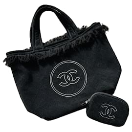 Chanel Shopper-Tasche aus schwarzem Stoff mit passender Clutch Schwarz