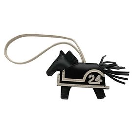 Hermès Accessoire de sac à main Hermes Rodeo Charm 24 PM Marron Noir