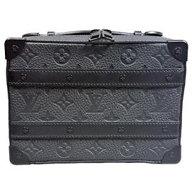 Louis Vuitton Handle Soft Trunk Monogram Taurillon Preto Preto