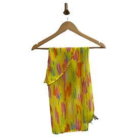 Pareo Versace de seda amarillo Amarillo