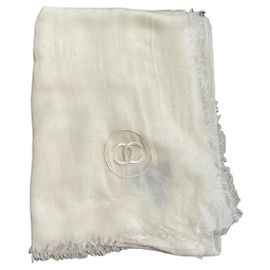 Lenço Chanel branco de modal e cashmere com logo CC Branco