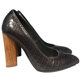 Escarpins Yves Saint Laurent T.35,5 Cinza