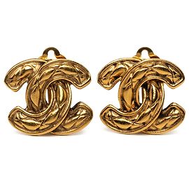 Boucles d'oreilles clips Chanel Gold CC plaqué or matelassé Doré