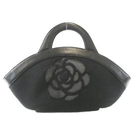 Borsa Chanel nera in pelle e tela Nero