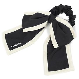 Scrunchie in seta Chanel AA7530 Nero Crudo