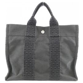 Hermès Hermes Herline PM Handbag Black