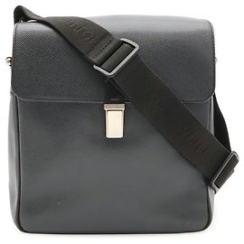 Borsa a tracolla Louis Vuitton Taiga Yaranga Nero Grigio
