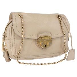 Bolsa de Ombro com Corrente PRADA em Couro Bege Ouro Auth bs36546 Bege Dourado