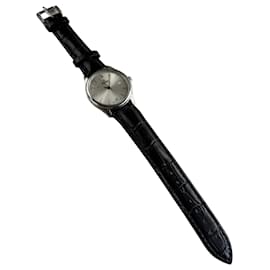Vintage Fendi Armbanduhr aus Edelstahl mit Lederarmband Silber Schwarz Silber