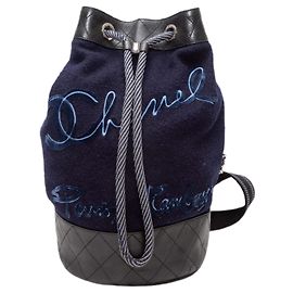 Zaino a secchiello Paris Hamburg in lana e pelle di vitello blu navy e nero Chanel Blu