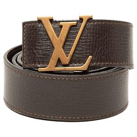 Cinto reversível Louis Vuitton Initiales em couro de bezerro marrom Marrom