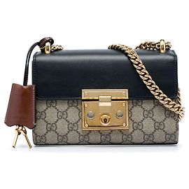 Borsa a tracolla Gucci Small GG Supreme con lucchetto beige Beige