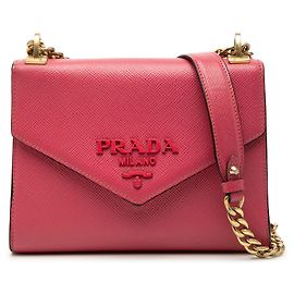Bolsa transversal envelope monocromática em couro Saffiano rosa Prada Rosa