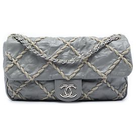 Bolsa de ombro Chanel Medium Quilted Crinkled Calfskin Ultra Stitch Flap Cinza Cinza