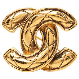 Chanel CC gesteppte Brosche vergoldet Golden