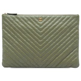 Clutch Chanel Large CC Chevron Calfskin O Case Verde Verde