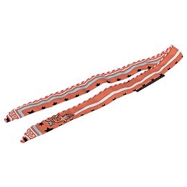 Sciarpa in seta Orange Hermès Candy Doll Silk Twilly Scarves Arancione