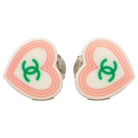 Boucles d'oreilles clips en résine avec cœur CC blanc Chanel Blanc