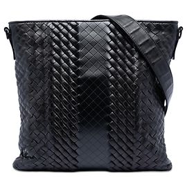 Borsa a tracolla Bottega Veneta Intreccio Imperatore in pelle nera Nero