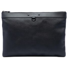 Pochette Louis Vuitton Monogram Shadow Discovery noire Noir