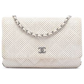 Bolso bandolera Chanel CC de piel de cordero acolchada perforada blanco Blanco