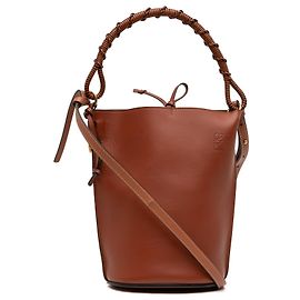 Bolsa Bucket e Bolsa Satchel Anagram Gate em couro de bezerro marrom LOEWE Marrom