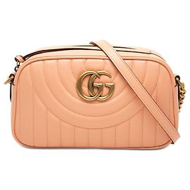 Bolsa transversal vertical Gucci Small GG Marmont Matelasse em pele de vitela Laranja com anel Laranja