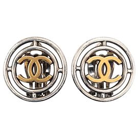 Orecchini a clip rotondi Chanel CC in ottone argentato Argento