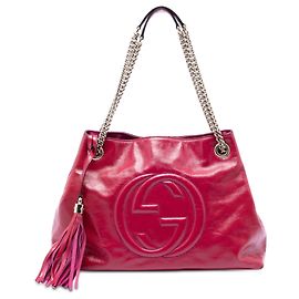 Sac Tote Soho Chain Medium en cuir verni rose Gucci Rose