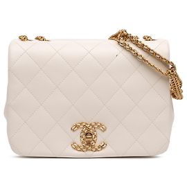 Sac à épaule Chanel Small Quilted Lambskin On And On Chain Flap blanc Blanc
