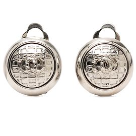Orecchini a clip rotondi in ottone Chanel CC argentati Argento