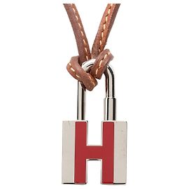 Colar Hermès Cadena com Fecho H Banhado a Paládio Prateado Prata