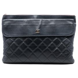 Chanel Medium CC gesteppte Lammleder Kosmetiktasche schwarz Schwarz