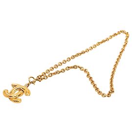 Colar com pingente acolchoado Chanel CC banhado a ouro Dourado