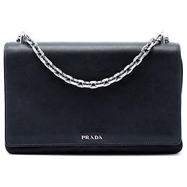 Borsa a tracolla con catena Prada Saffiano Lux e Tessuto Nera Nero