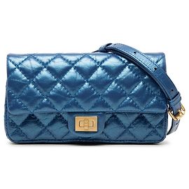 Bolsa de cintura Reissue 2.55 em couro de vitelo metálico envelhecido acolchoado azul Chanel Azul