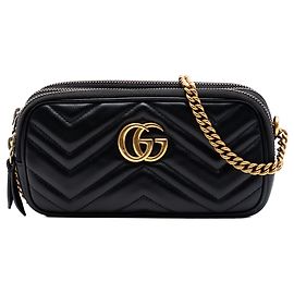 Borsa a tracolla Gucci Mini GG Marmont Matelasse in pelle nera con tripla zip Nero