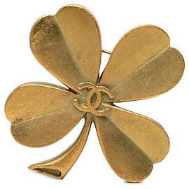 Broche trevo Chanel CC banhada a ouro Dourado